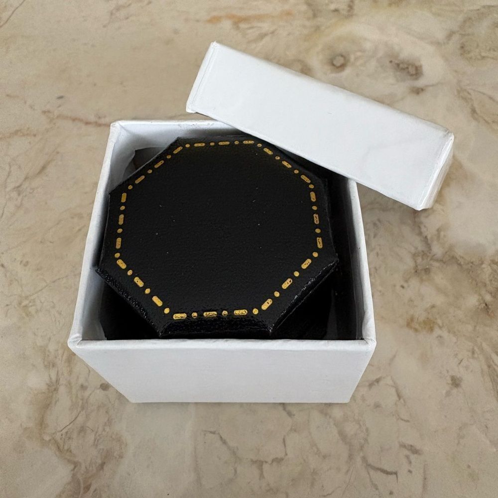 NEW! Antique Style Black & Gold Leatherette Mini Octagonal Ring Case & Box - Picture 10 of 11